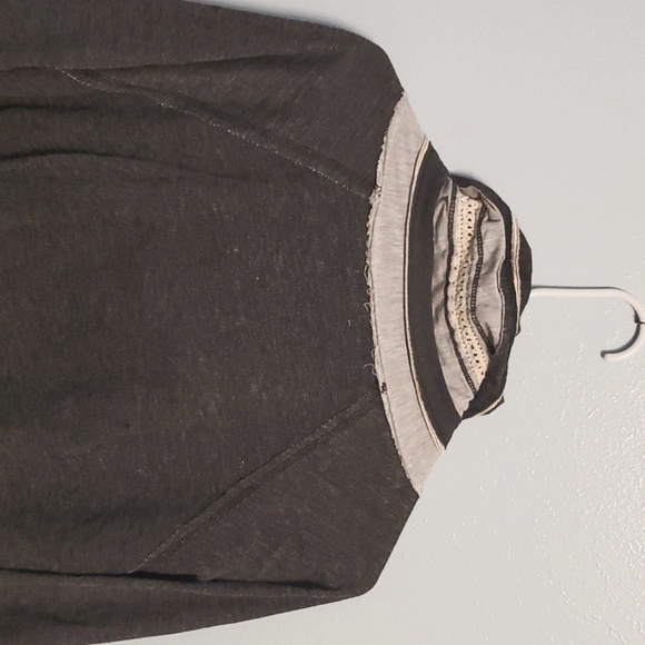 Top - Picture 4 of 7